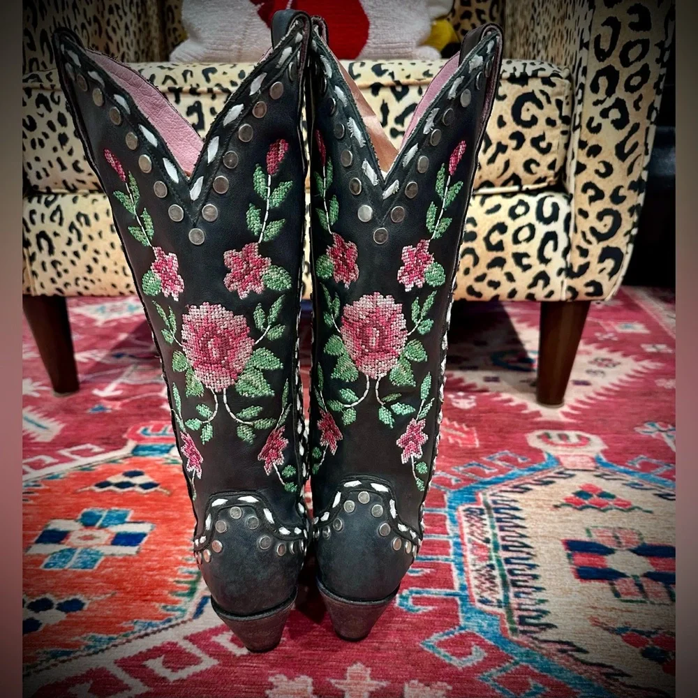 Junk Gypsy x Lane Cowboy Boots Floral Embroidered Black Leather Boots 6.5 - Picture 2 of 4